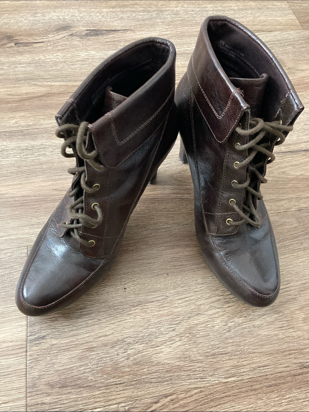 Naturalizer Brown Lace-Up Leather Ankle Boots Sz 9